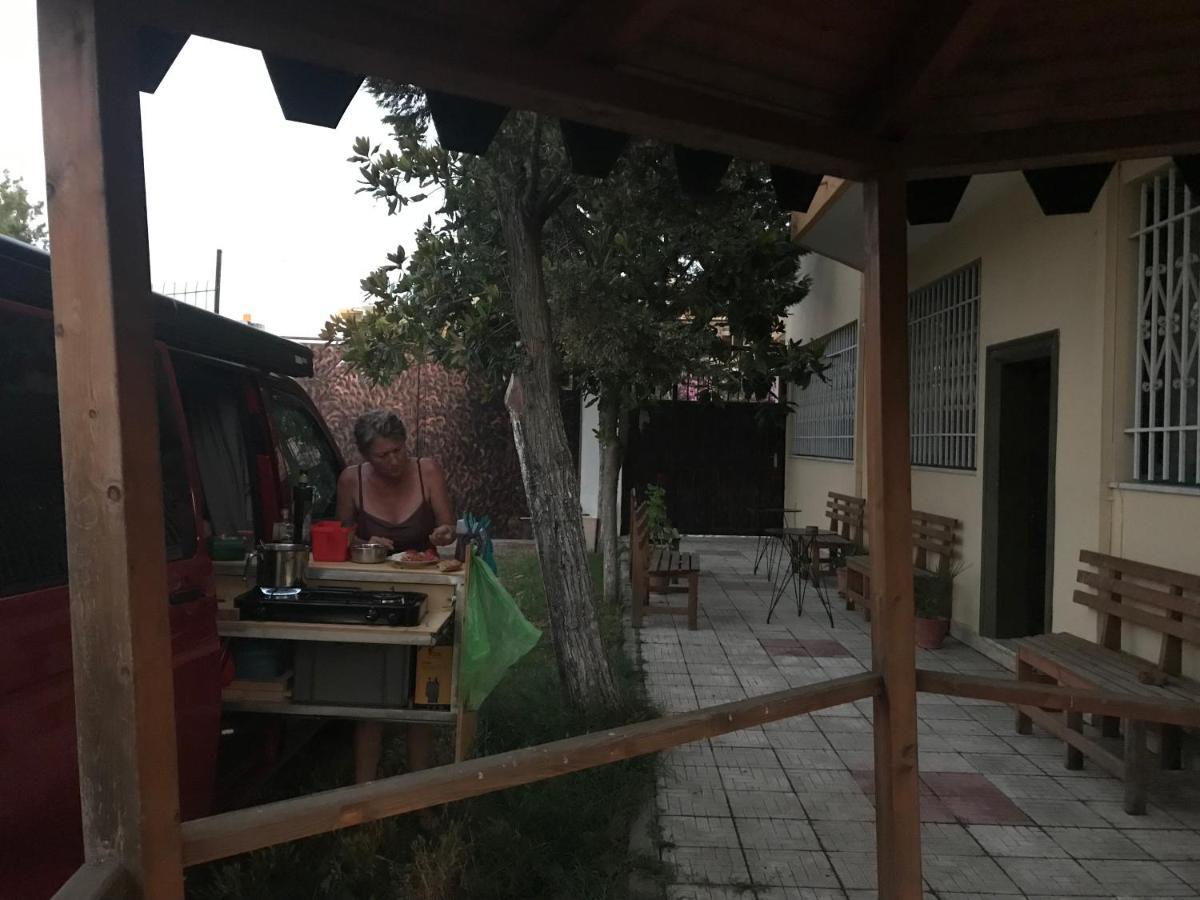 Sunrise Guest House Shkodër Exteriör bild
